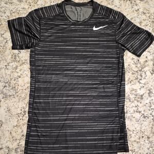 Nike Dri-Fit Fitted Men's Small Black Gray Stripe Short Sleeve Shirt